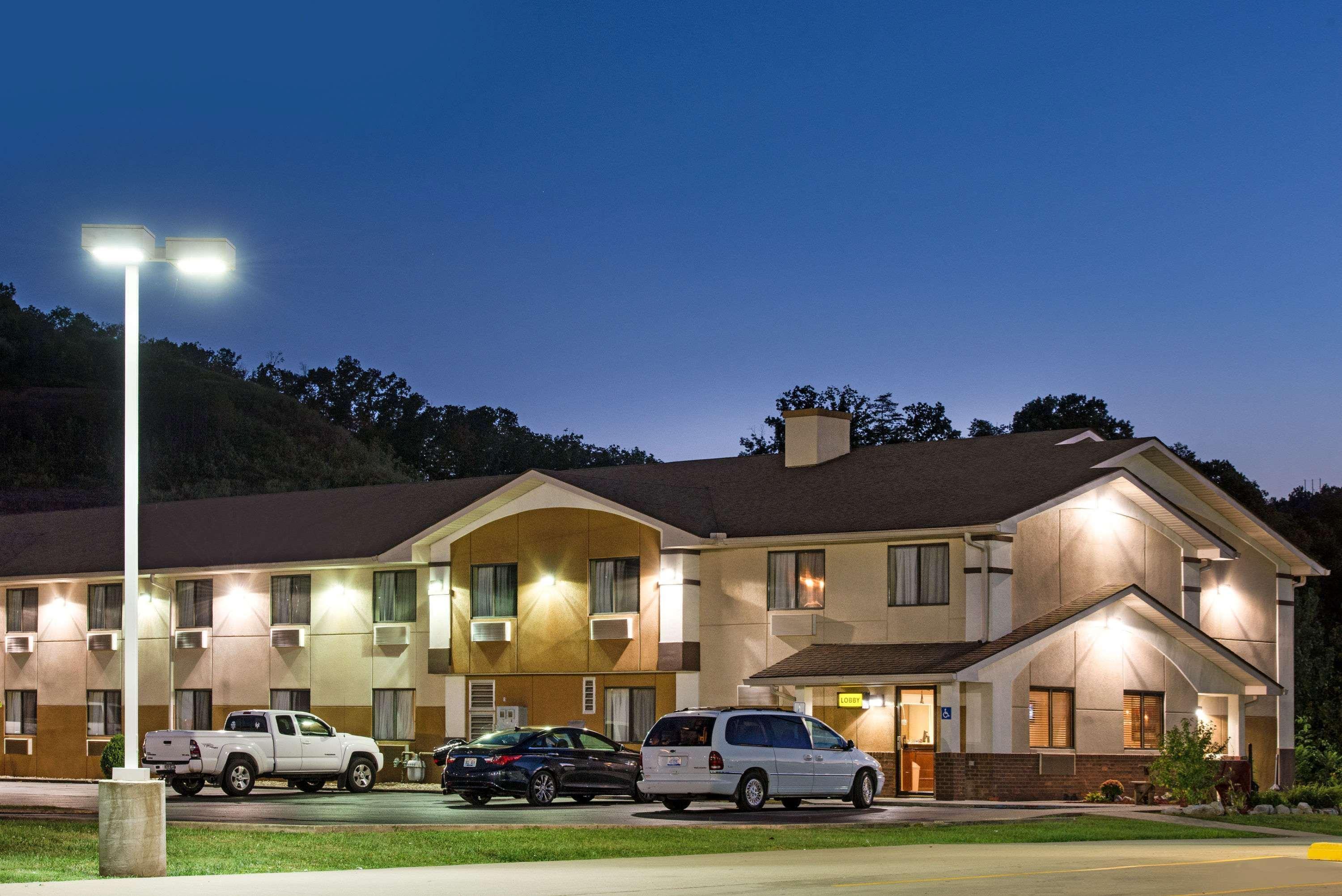 Super 8 By Wyndham Ripley Hotel Luaran gambar
